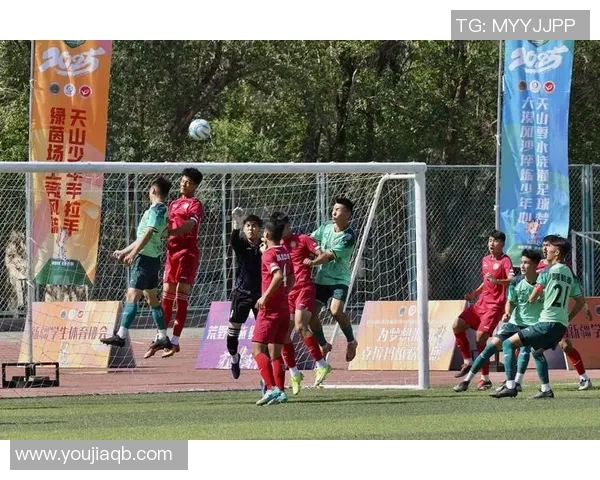 德国足球明星亲临武汉助力青少年足球发展活动精彩纷呈